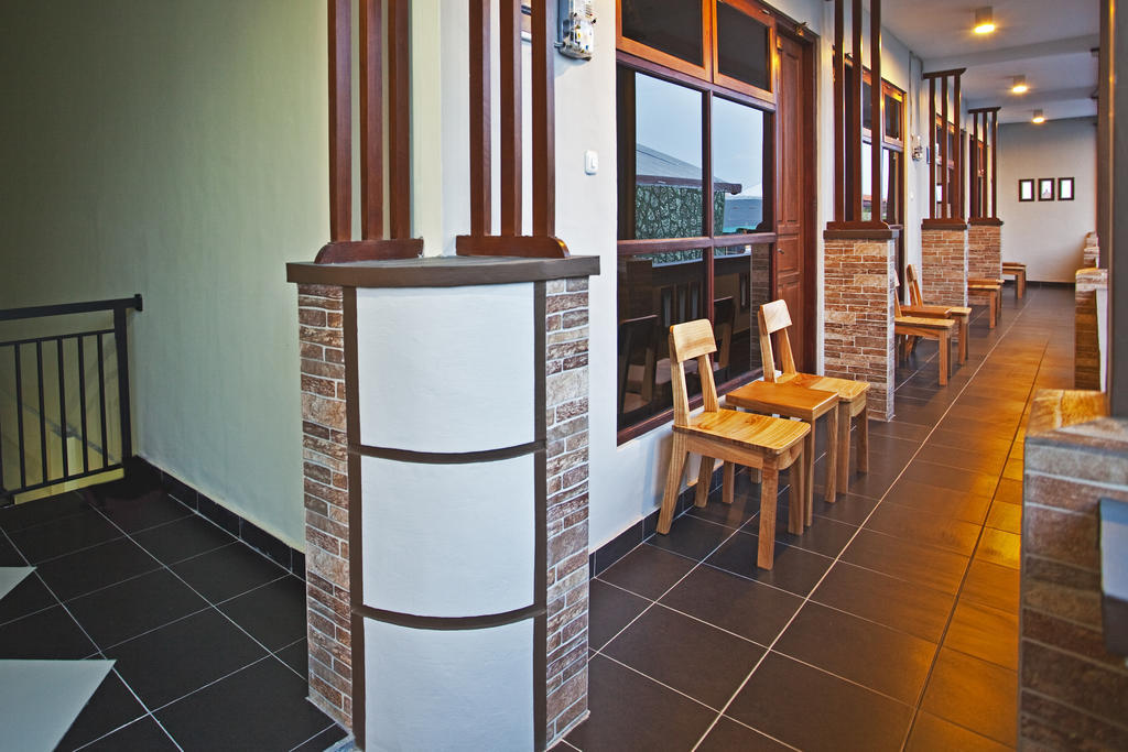 Gm Bali Guest House Kuta  Exterior photo