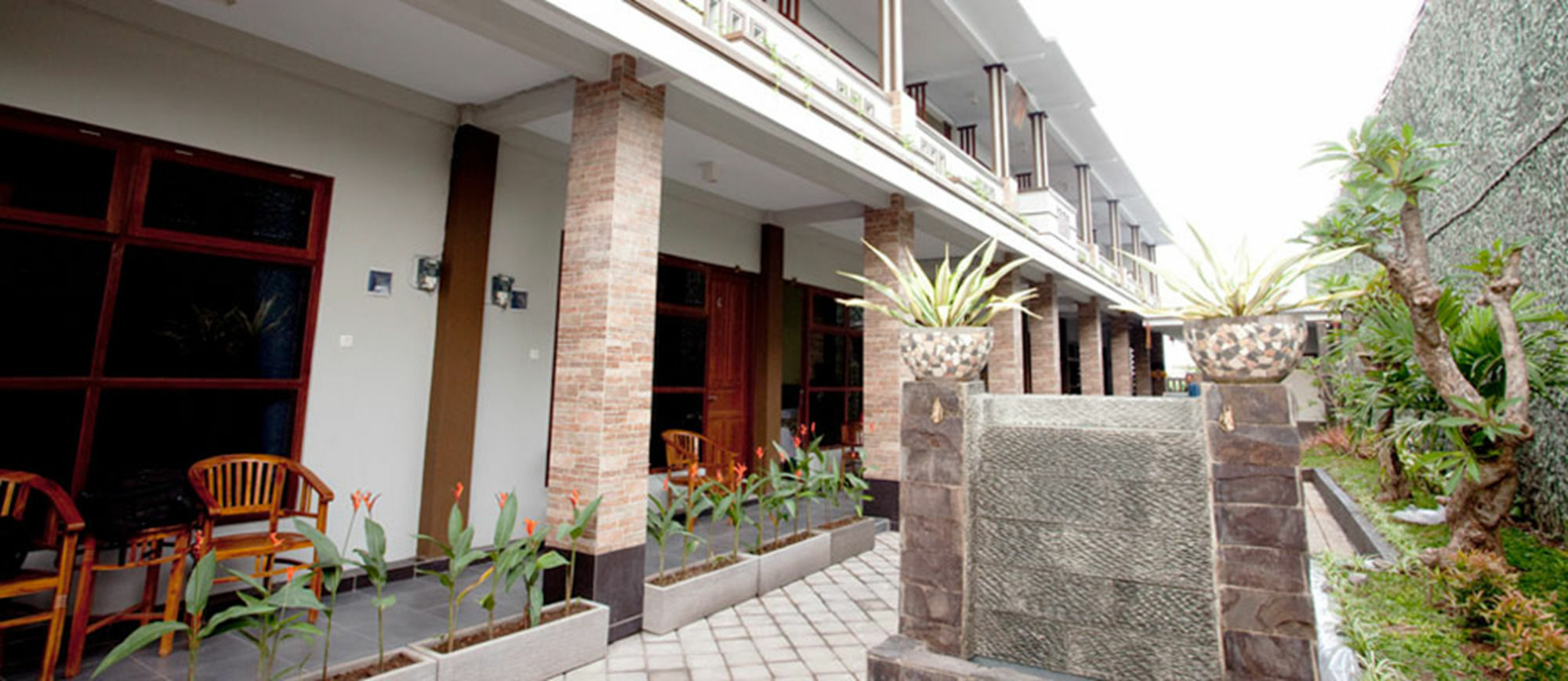 Gm Bali Guest House Kuta  Exterior photo